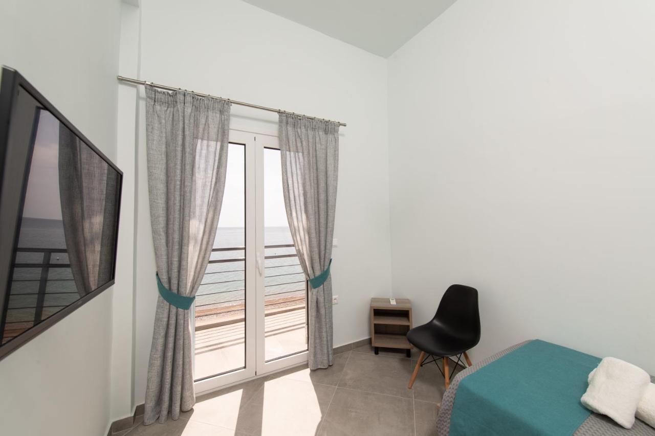 Loggos Apartments ลองกอส ภายนอก รูปภาพ