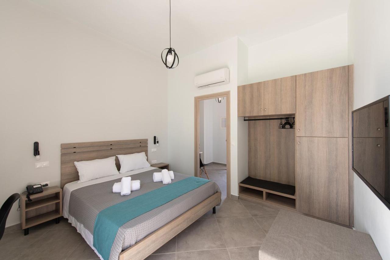 Loggos Apartments ลองกอส ภายนอก รูปภาพ